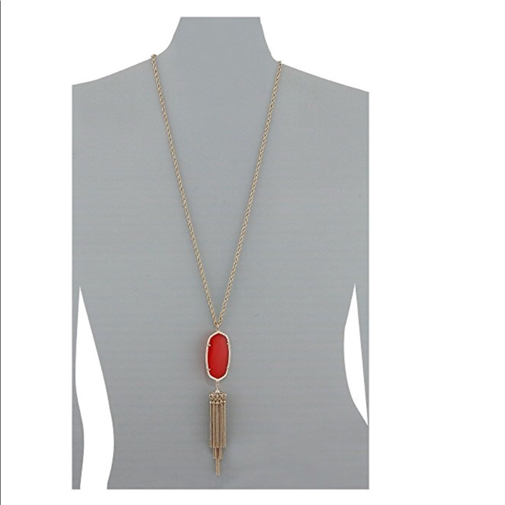 Kendra Scott necklace